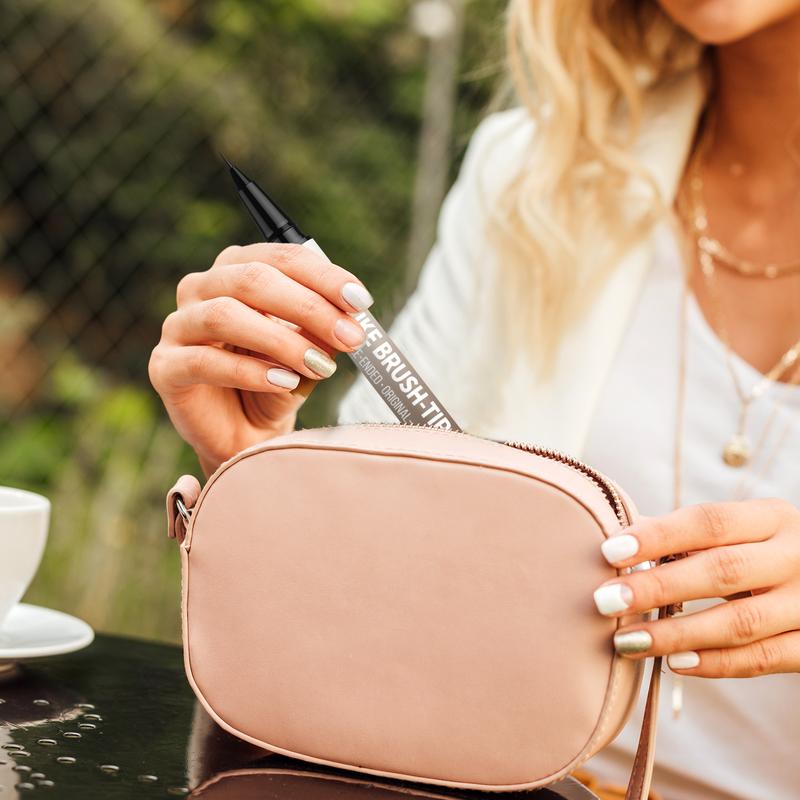 Få perfekta ögonbryn – 4D Brow Pen