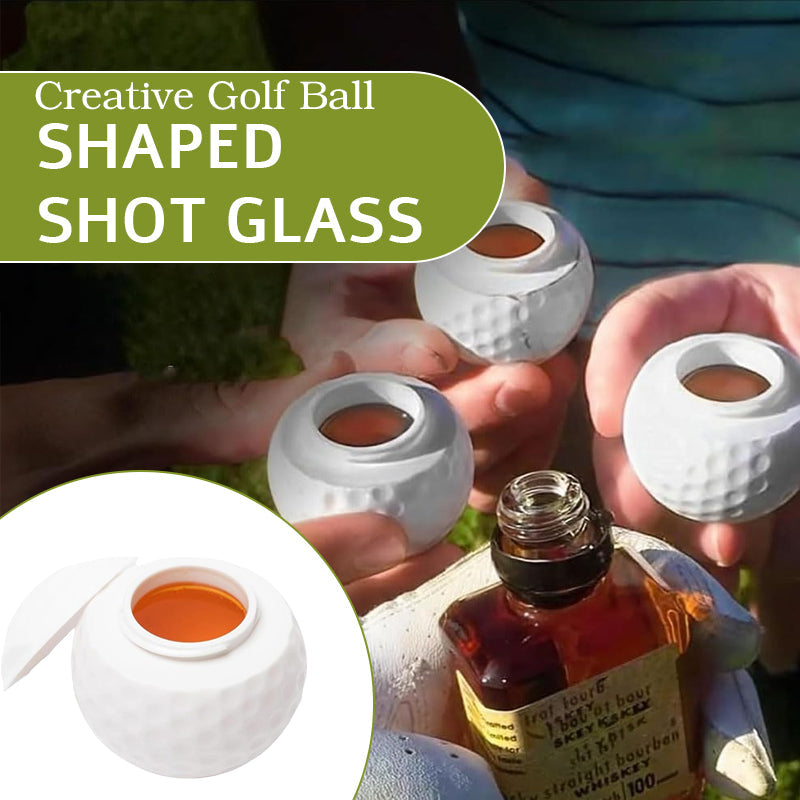 Kreativt shotglas i form av en golfboll