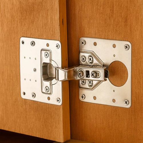 LuckFix – gångjärnsförstärkare för skåpsdörrar